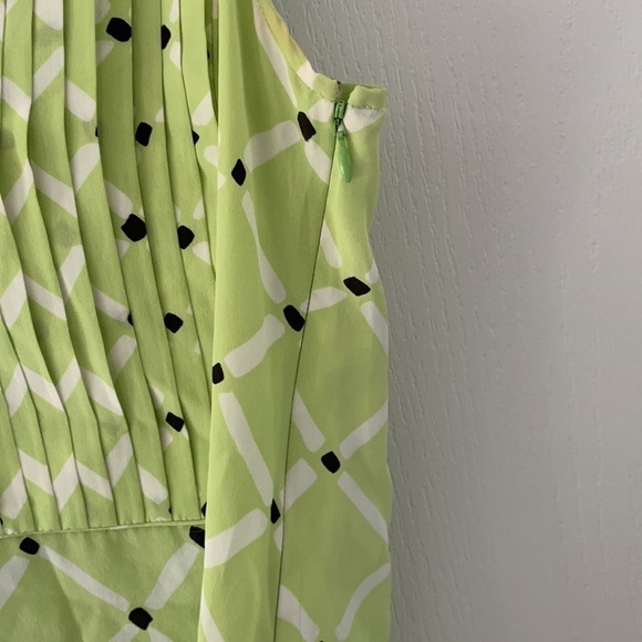 Tibi New York dress green 100% silk midi pleated V-neck - Picture 3 of 10